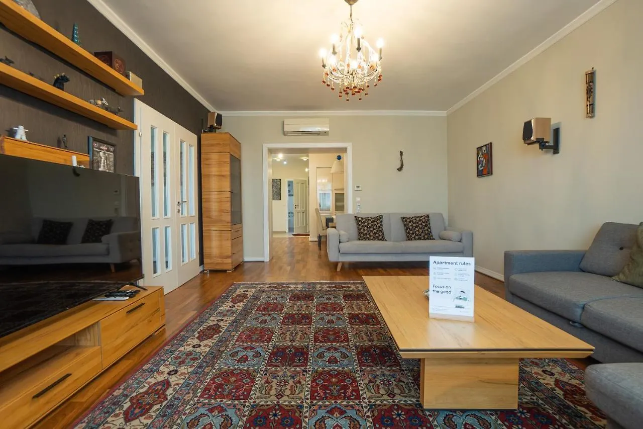 Apartment With A Balcony - 15 Min To City Center Vienna