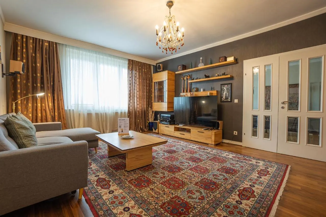 Apartment With A Balcony - 15 Min To City Center Vienna