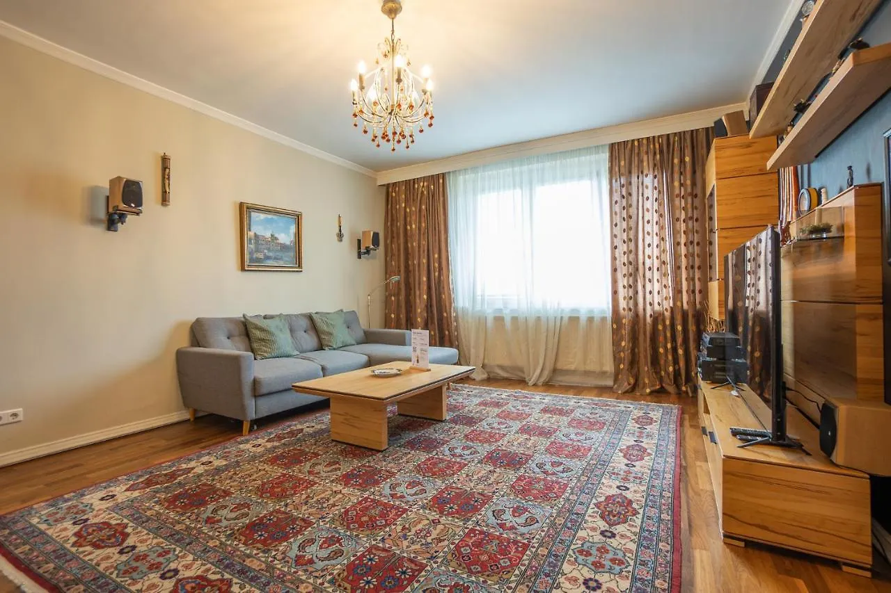 Apartment With A Balcony - 15 Min To City Center Vienna