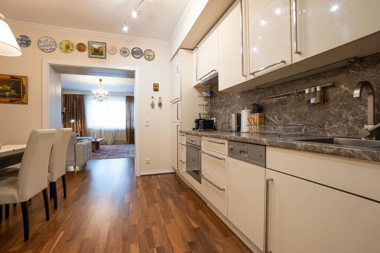 Apartment With A Balcony - 15 Min To City Center Vienna