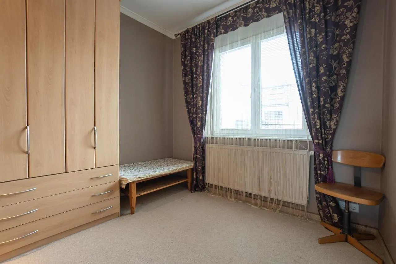 Apartment With A Balcony - 15 Min To City Center Vienna Austria