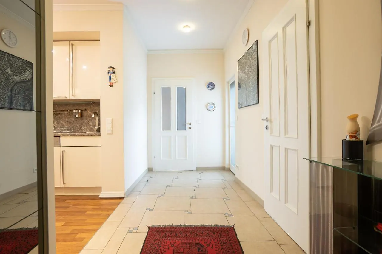 Apartment With A Balcony - 15 Min To City Center Vienna
