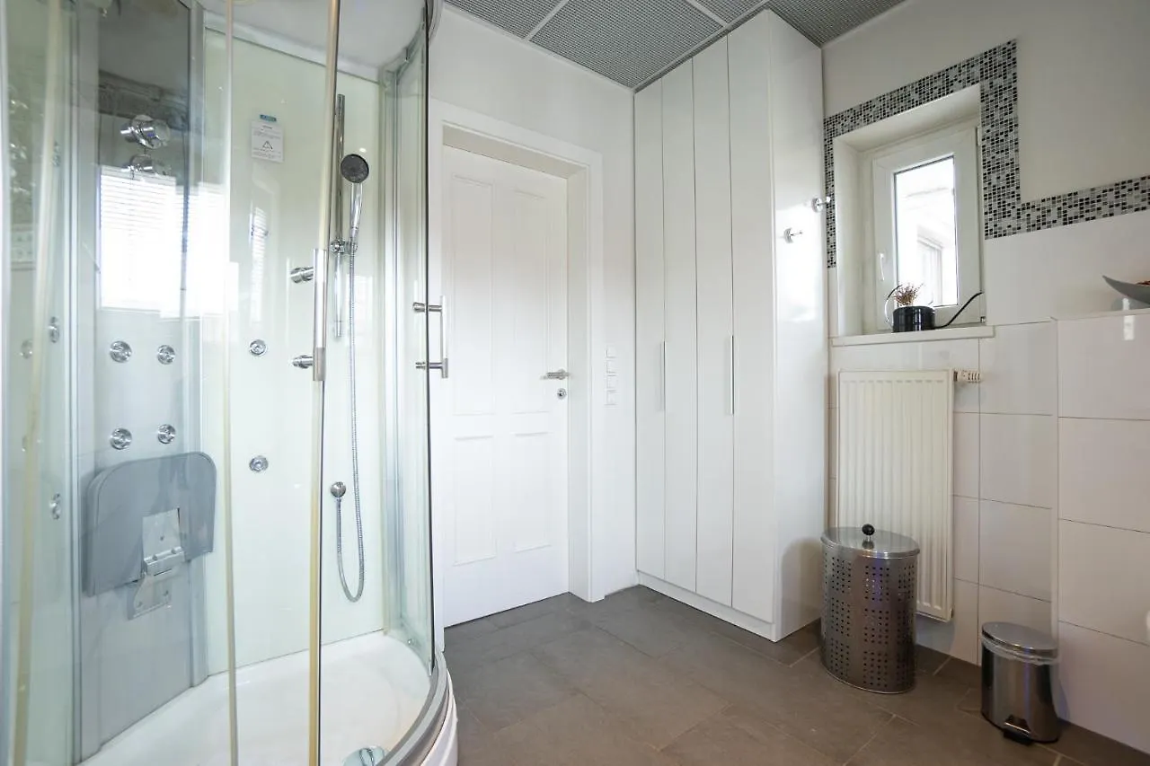 Apartment With A Balcony - 15 Min To City Center Vienna 0*,