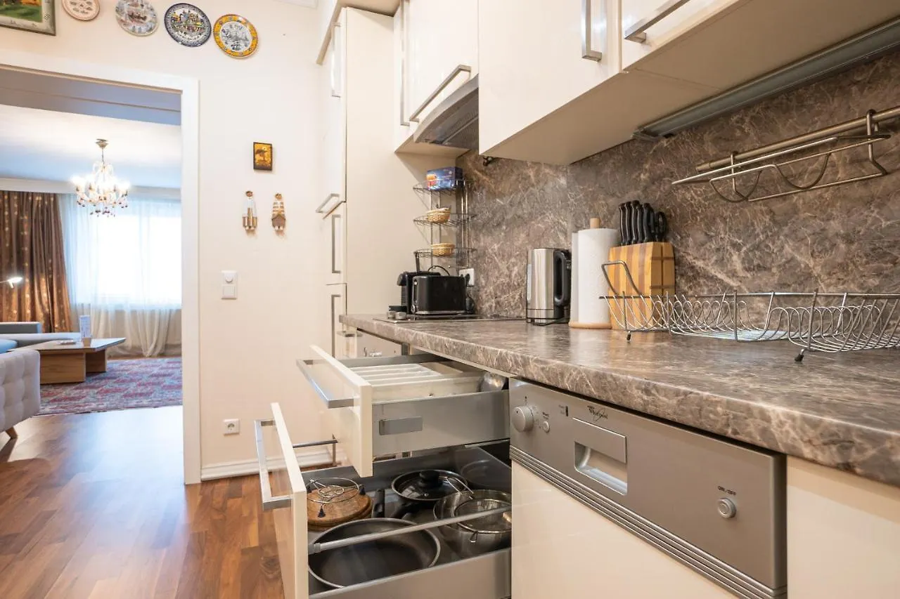 Apartment With A Balcony - 15 Min To City Center Vienna